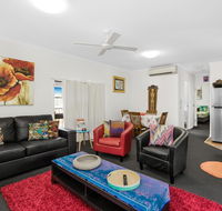 BOUTIQUE APARTMENTS BEACH LOCATION - Gold Coast 4U