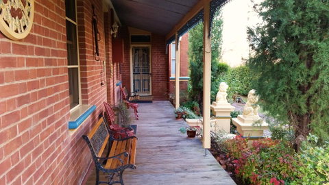 Boutique Motel Sefton House - Accommodation Gold Coast 2