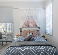 Boutique Private Rm situated in the heart of Burwood1 - Gold Coast 4U