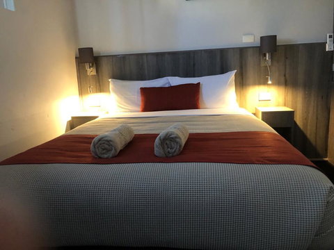 Bradman Motor Inn - Accommodation Gold Coast 2