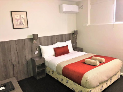 Bradman Motor Inn - Accommodation Gold Coast 1