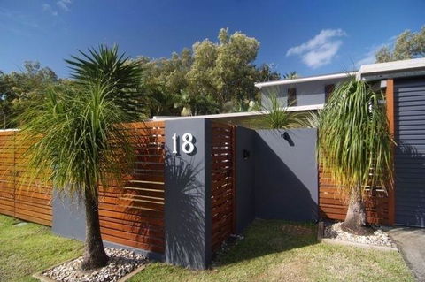 Bramston Beach - Luxury Holiday House - Accommodation Gold Coast 2