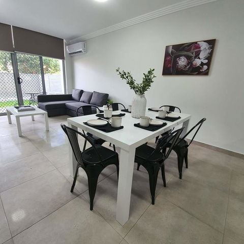 Brand New Apartment In Prime Location In Penrith - Gold Coast 4U 1
