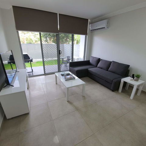 Brand New Apartment In Prime Location In Penrith - Gold Coast 4U 0