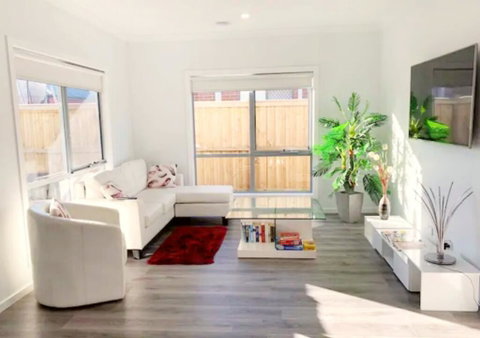 Brand New Home, 10 Mins To Beach, Torquay, Geelong, Deakin, Hospitals - Accommodation Gold Coast 0