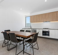 BRAND NEW OCEAN AVENUE TOWNHOUSE - Gold Coast 4U