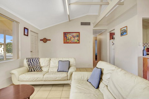 Break Away - Accommodation Gold Coast 1