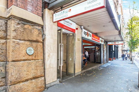 BreakFree On Clarence - Accommodation Gold Coast 1