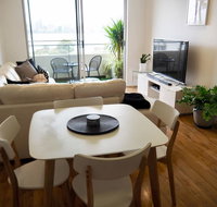 Breathtaking River  City Views Free Parking  WiFi - Accommodation Gold Coast