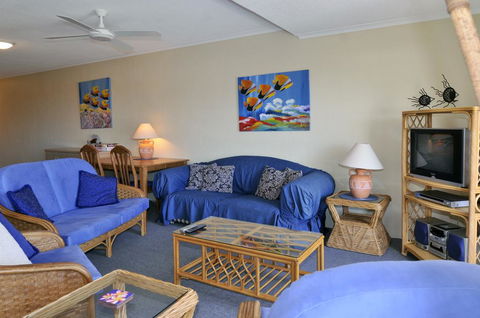 Bright & Comfortable In Quiet Location - Accommodation Gold Coast 1