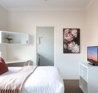 Bright Studio Steps from Westmead Hospital - Accommodation Gold Coast