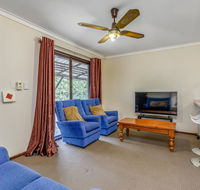 Bright Neat  Convenient House - Accommodation Gold Coast