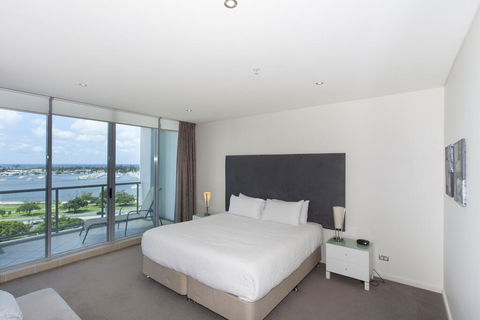 Brighton Shores - 1 Gold Coast 2