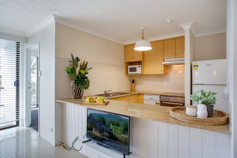 Broadbeach Pacific Resort - Accommodation Gold Coast 2