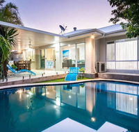 Broadbeach Waters Home With Private Pool - Gold Coast 4U