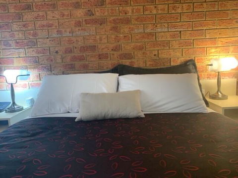 Broadford Sugarloaf Motel - 1 Gold Coast 3