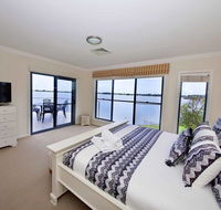 Brookwater- Waterfront on Lake Mulwala - Gold Coast 4U