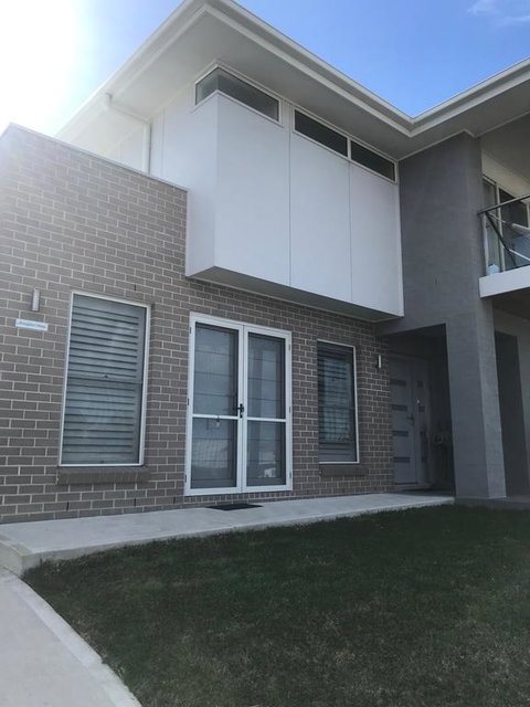 Broughton Views - Accommodation Gold Coast 1