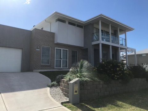 Broughton Views - Accommodation Gold Coast 0