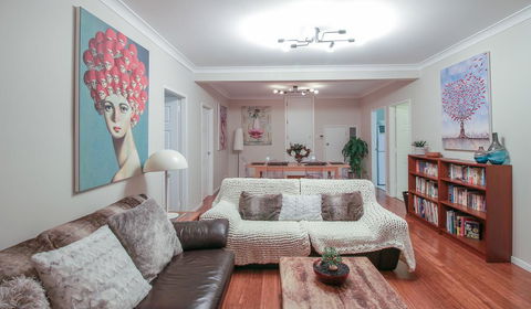 Bundeena Base Holiday Home - Gold Coast 4U 1