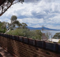 Bundilla 3 - Lake views from the Balcony - Accommodation Gold Coast