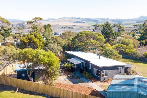 BUNGALOW BEAUTY - Hosted By: L'Abode Accommodation - Accommodation Gold Coast 3