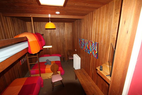 Bunkhouse Motel - Accommodation Gold Coast 3