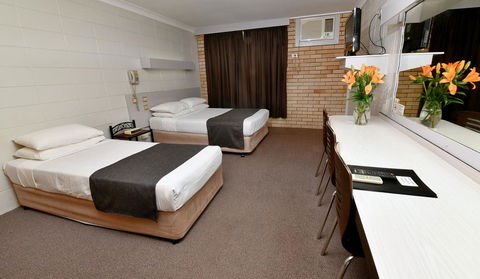 Burke And Wills Motor Inn - Accommodation Gold Coast 2
