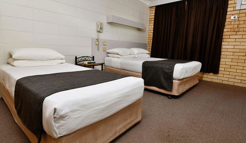 Burke And Wills Motor Inn - Accommodation Gold Coast 3