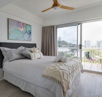 Burleigh Point Beach Vibes Stylish and Modern - Gold Coast 4U