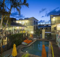 Byron Bay YHA - Gold Coast 4U