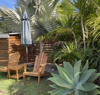 Byron Moon Large House  Half Moon Cottage - Gold Coast 4U