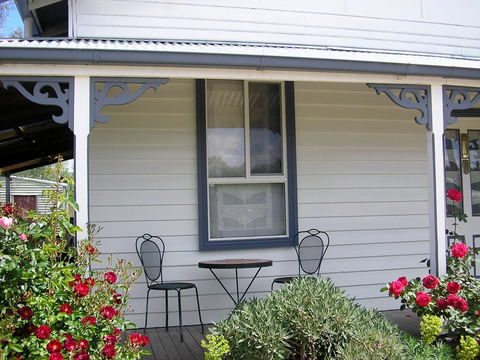C & A's Cottage - Accommodation Gold Coast 2