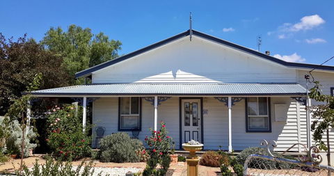 C & A's Cottage - Accommodation Gold Coast 1