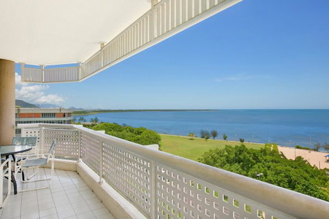 Cairns Ocean View Apartment - Accommodation Gold Coast 1