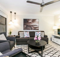 Calinda Sol 2  Clarkes Beach - Gold Coast 4U