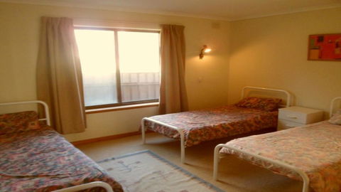 Calm Seas - 70 Gold Coast Drive - Gold Coast 4U 1