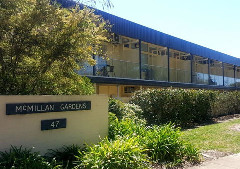 Canberra Short Term And Holiday Accommodation - Gold Coast 4U 0