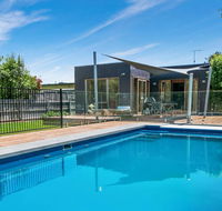 Canterbury Villa Family friendly home walk to beach and village pool - Accommodation Gold Coast