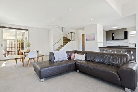 CAPEL'S REST - CAPEL SOUND - Accommodation Gold Coast 3