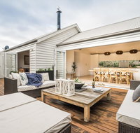 Capri House - Accommodation Gold Coast