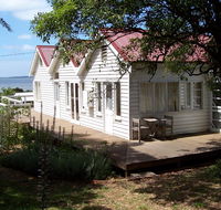 Captain Lock's Cottage - Accommodation Gold Coast