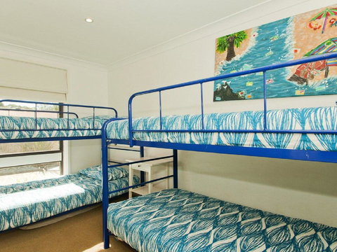 Casa Callala On King George - Well Appointed Home - Accommodation Gold Coast 3