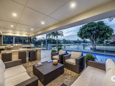 Casa Royale - Accommodation Gold Coast 1
