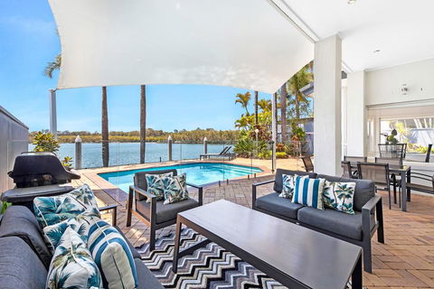 Castaway At The Greens - Accommodation Gold Coast 0