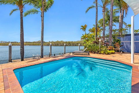 Castaway At The Greens - Accommodation Gold Coast 1