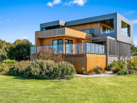 Cayley - Accommodation Gold Coast 1