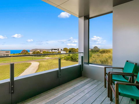 Cayley - Accommodation Gold Coast 3