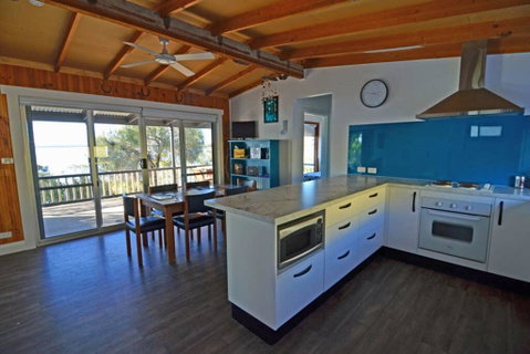 CDC-625 Beach House - Accommodation Gold Coast 0