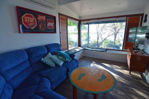 CDC-625 Beach House Incl.rear 2BR Studio - Gold Coast 4U 2